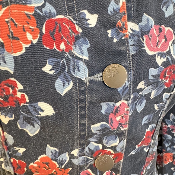 Classic Jean Jacket Navy Denim Blue w Floral Design NWOT Size Large/ 12 - Picture 6 of 8